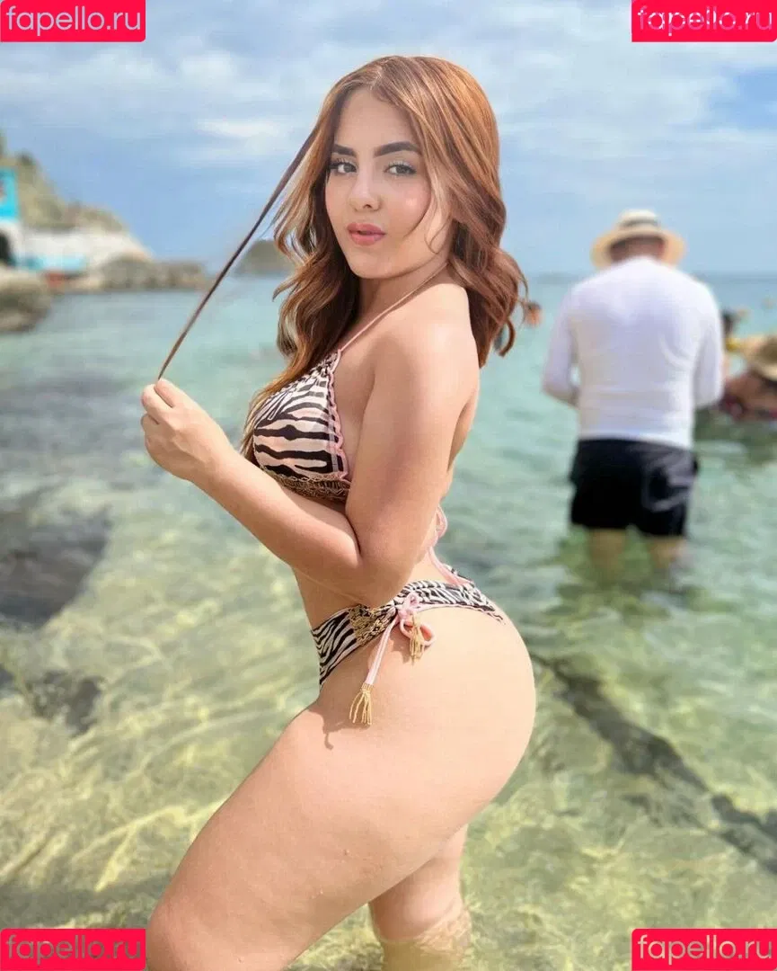 Angie Brand Onlyfans Photo Gallery 