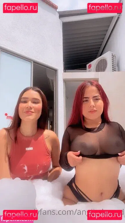 Angie Brand Onlyfans Photo Gallery 