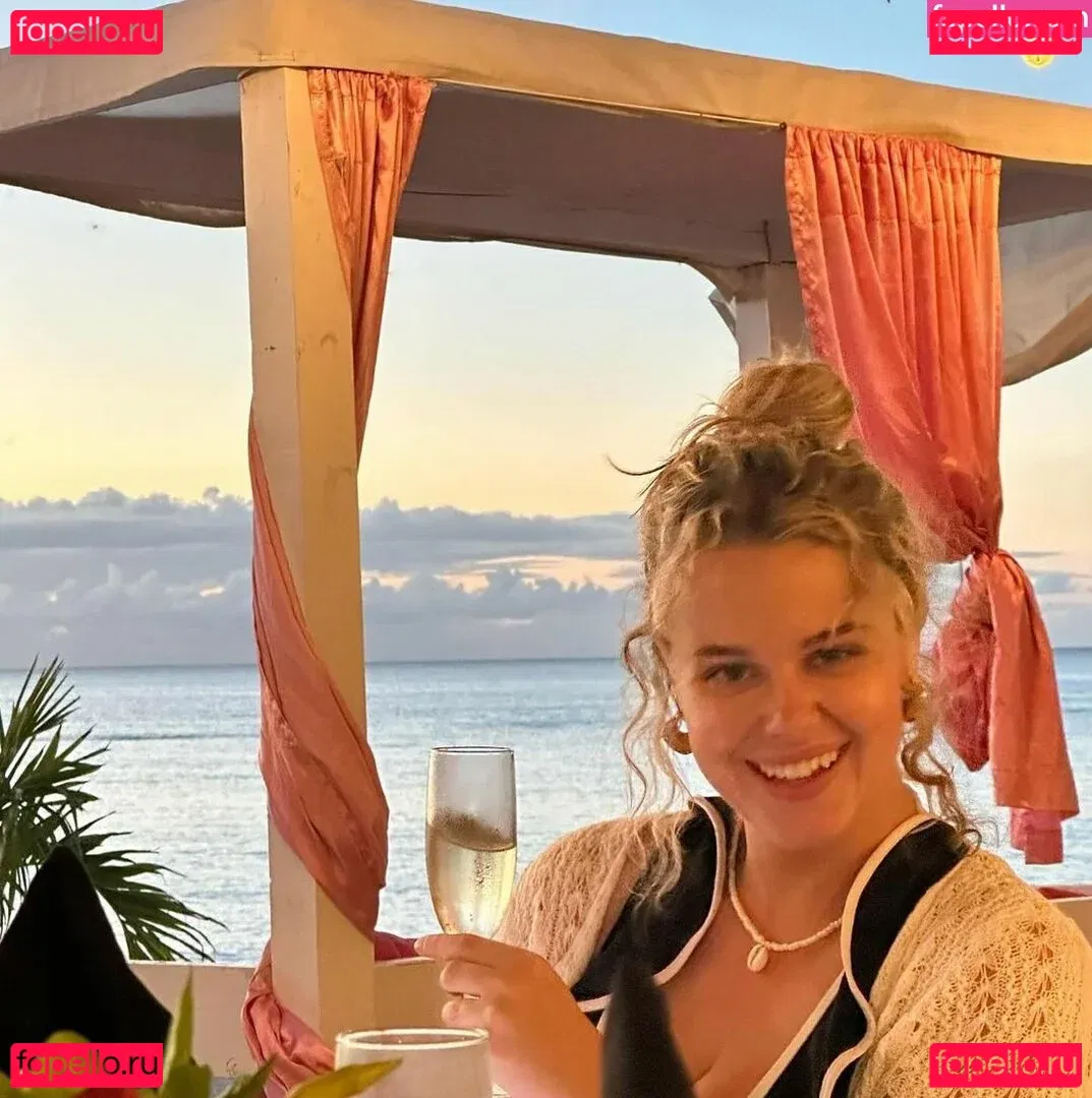 Jasmine Ramage Onlyfans Photo Gallery 