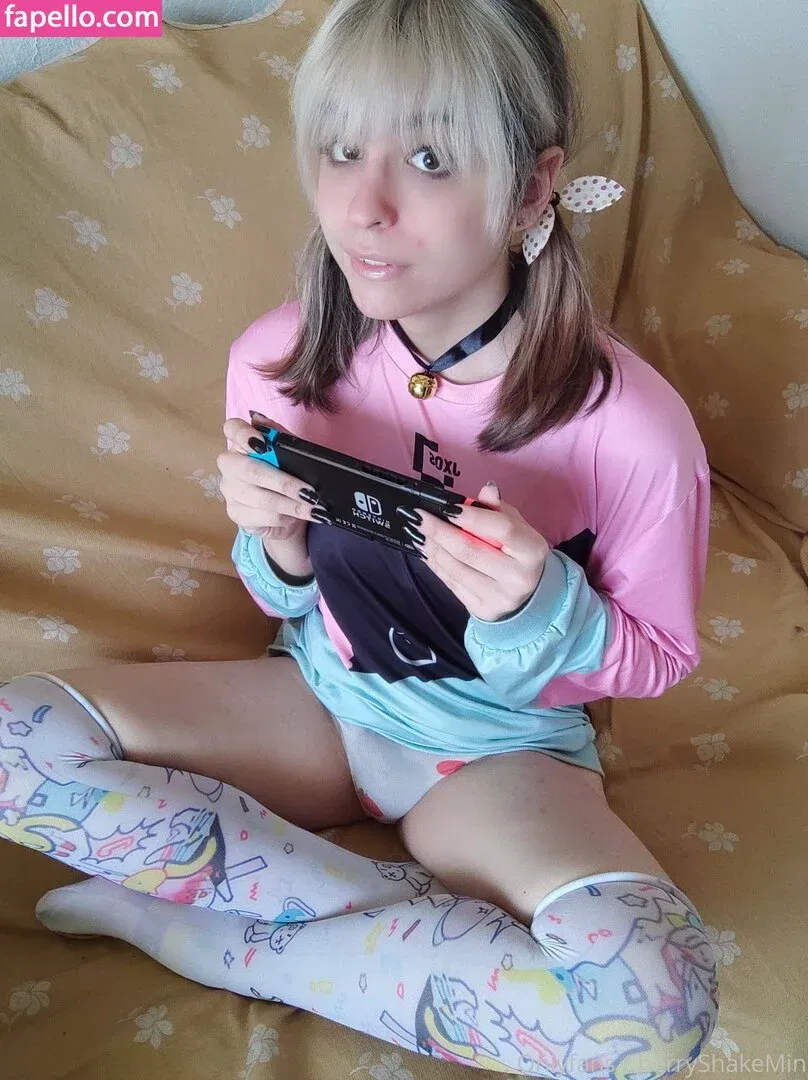 CherryShakeMin Onlyfans Photo Gallery 