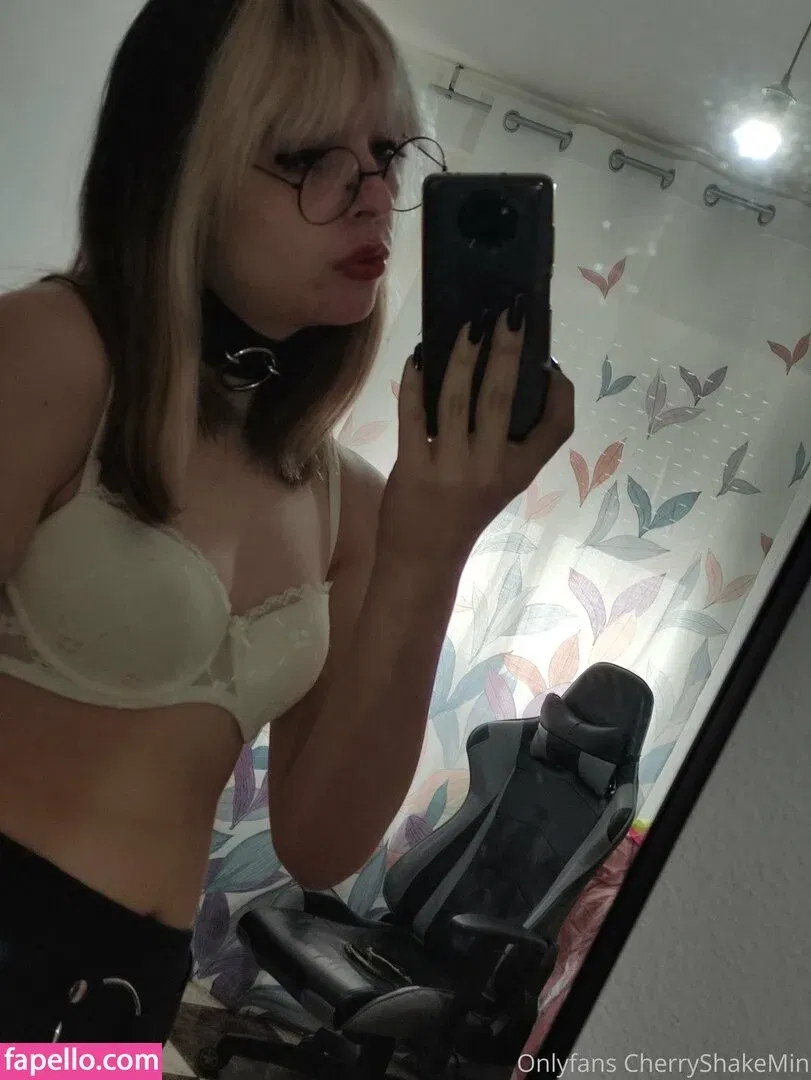 CherryShakeMin Onlyfans Photo Gallery 