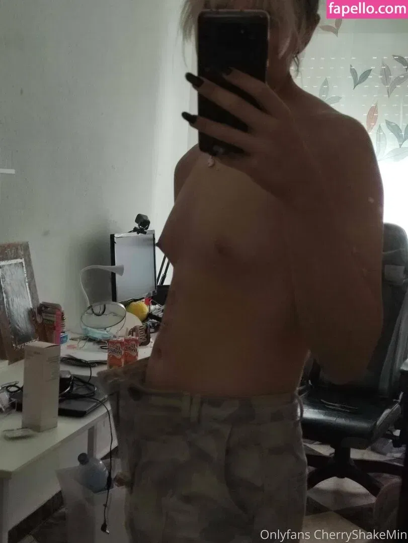CherryShakeMin Onlyfans Photo Gallery 