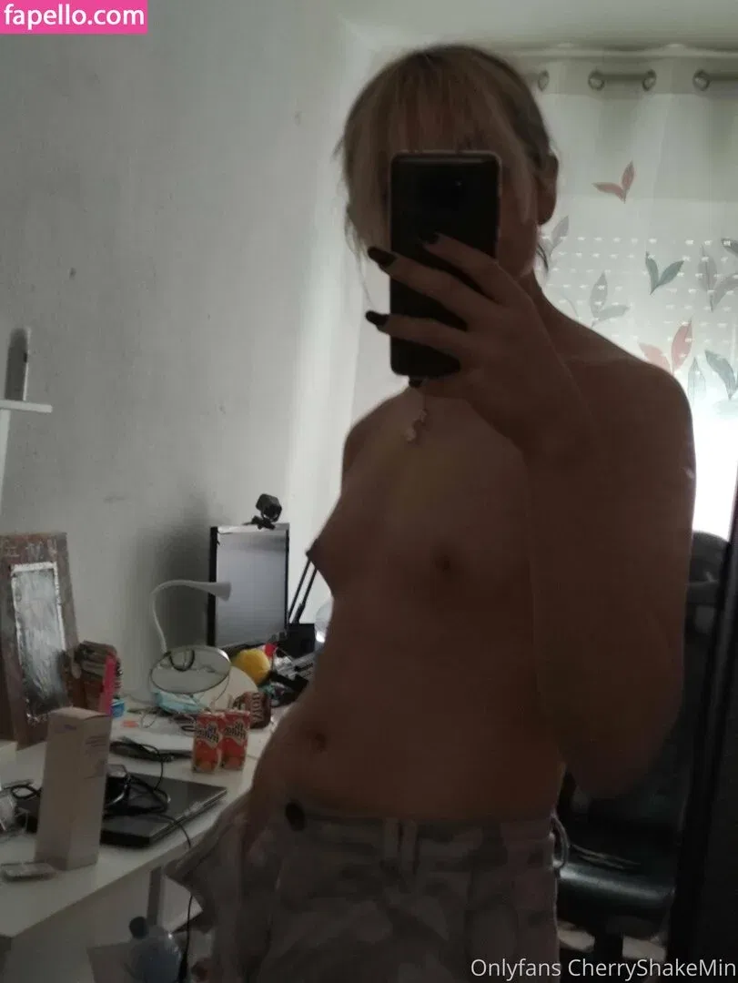 CherryShakeMin Onlyfans Photo Gallery 