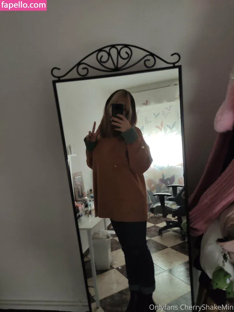 CherryShakeMin Onlyfans Photo Gallery 