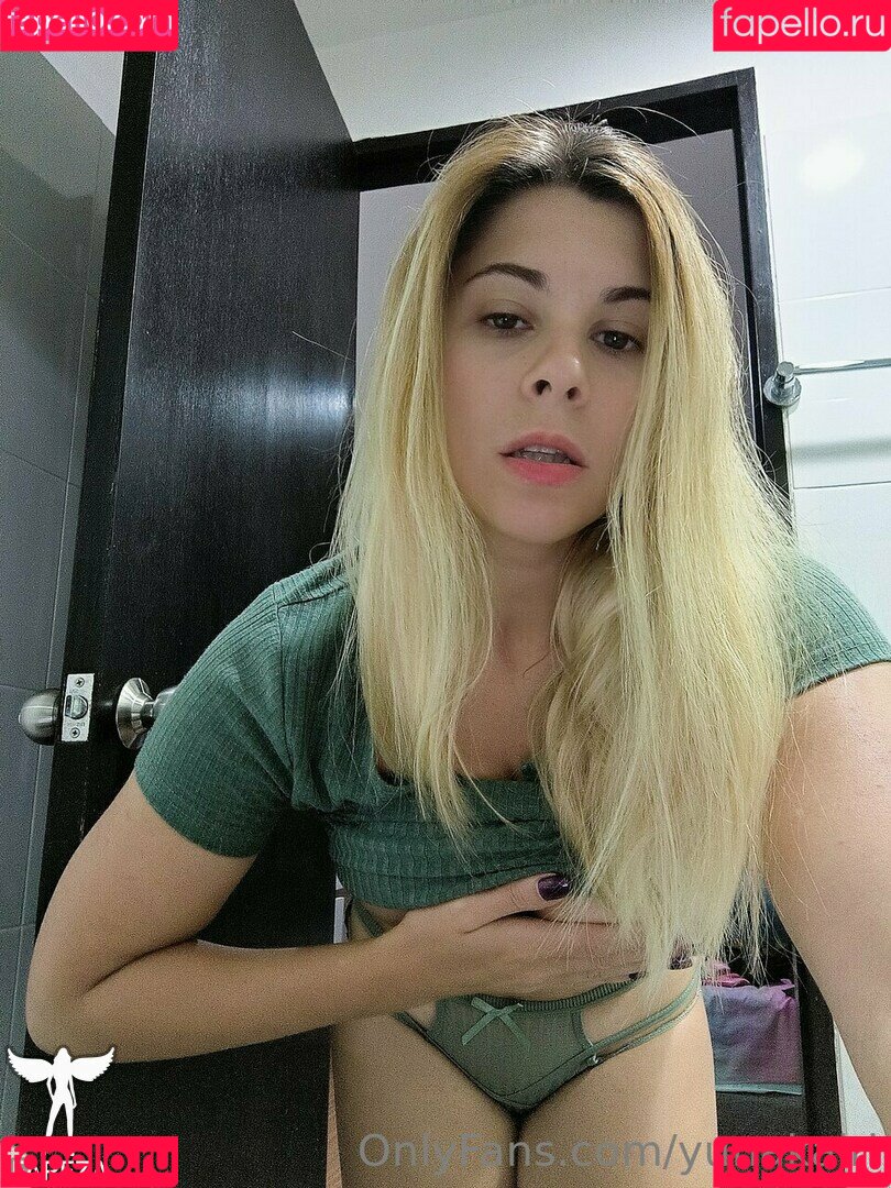 Yunakairi Onlyfans Photo Gallery 