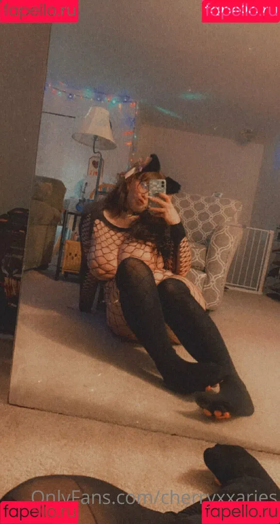 cherryxxaries Onlyfans Photo Gallery 
