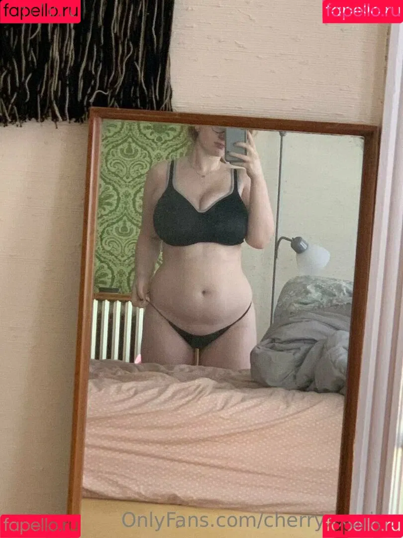 cherryxxaries Onlyfans Photo Gallery 