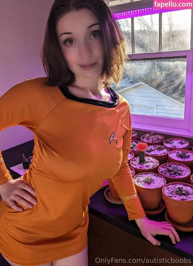 autisticboobs Onlyfans Photo Gallery 