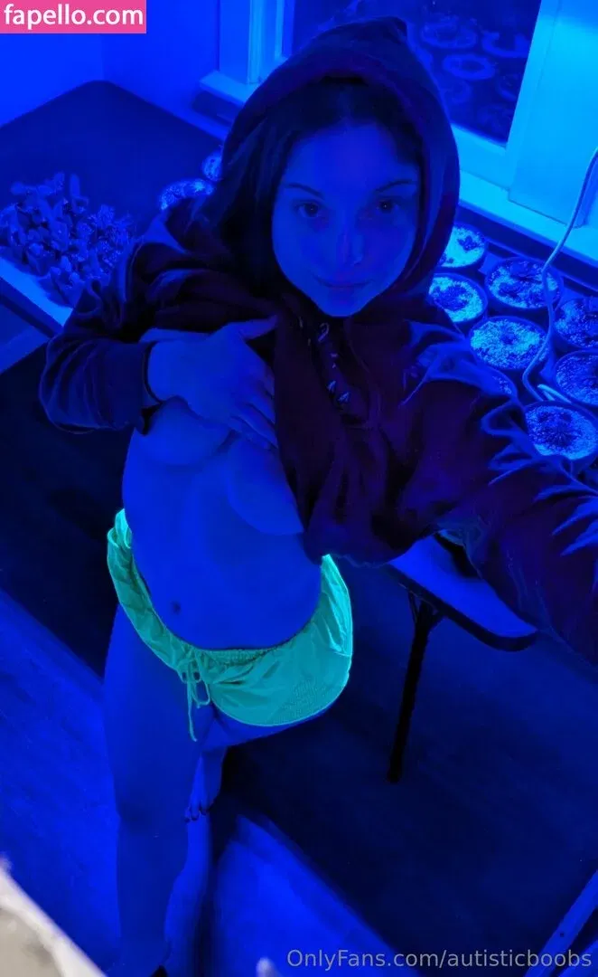 autisticboobs Onlyfans Photo Gallery 
