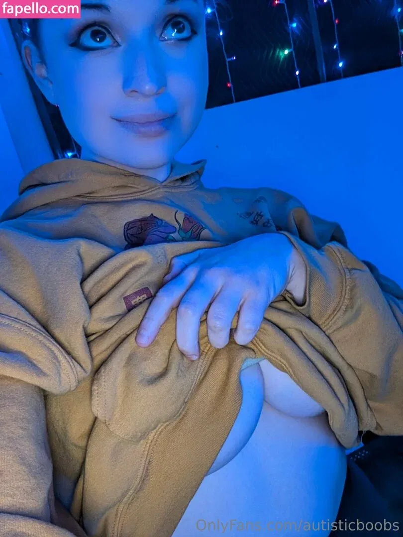 autisticboobs Onlyfans Photo Gallery 