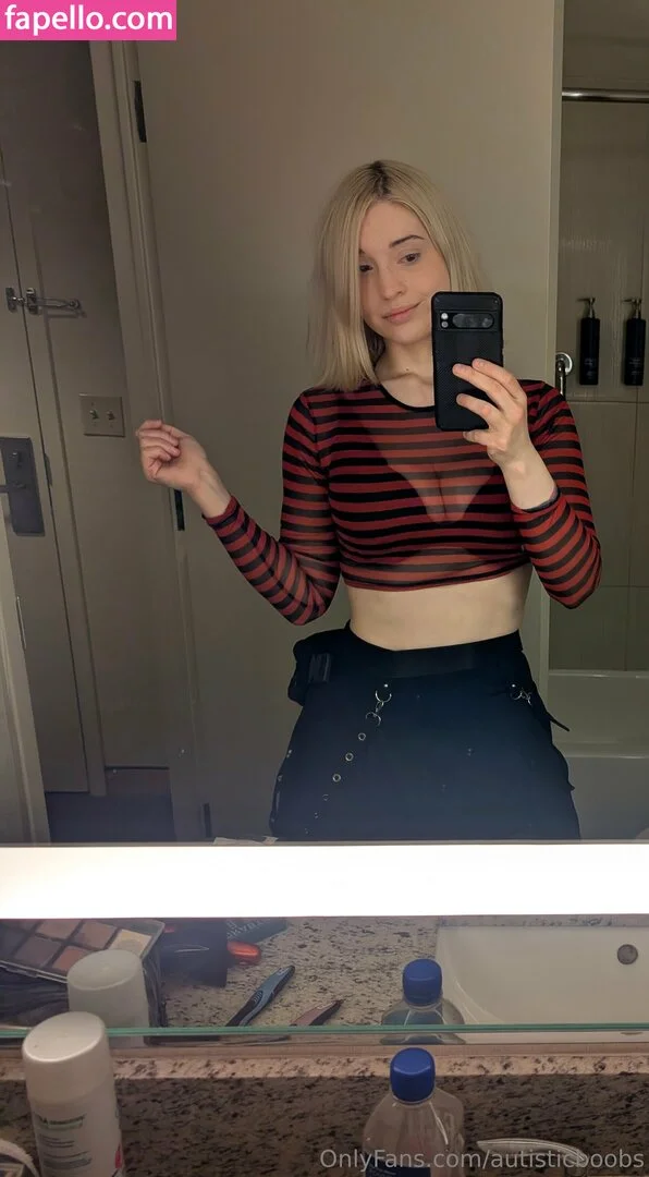 autisticboobs Onlyfans Photo Gallery 