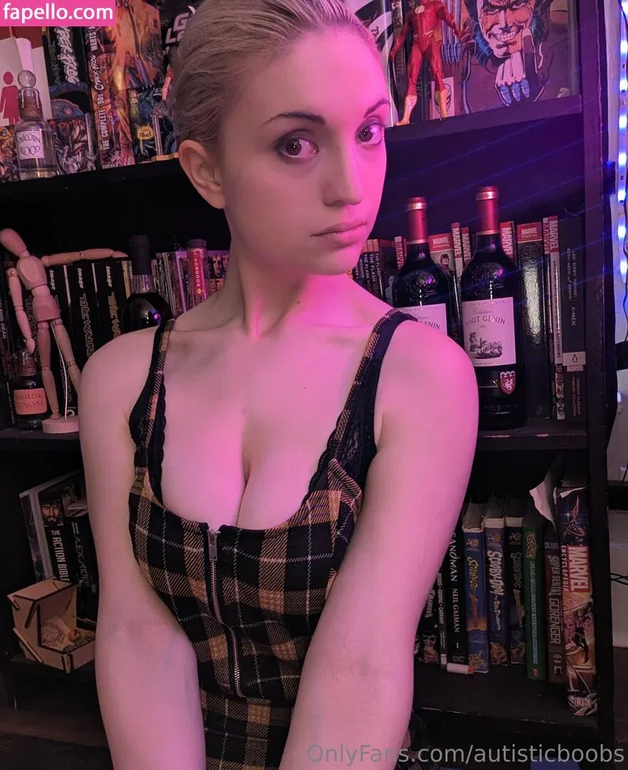 autisticboobs Onlyfans Photo Gallery 