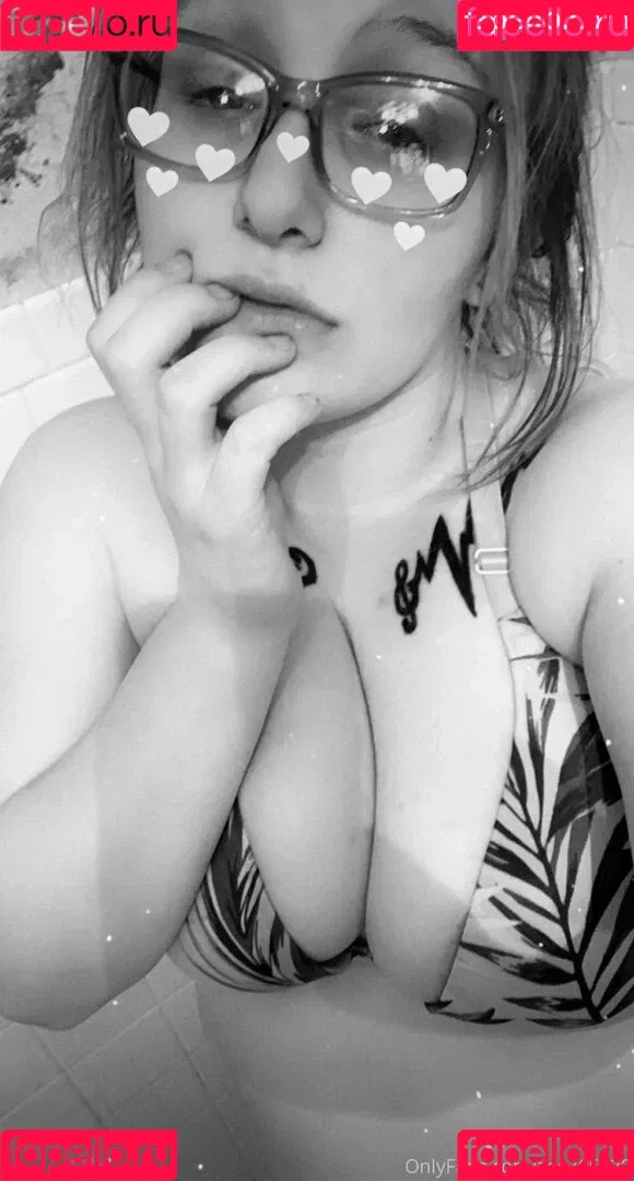 zee765420 Onlyfans Photo Gallery 