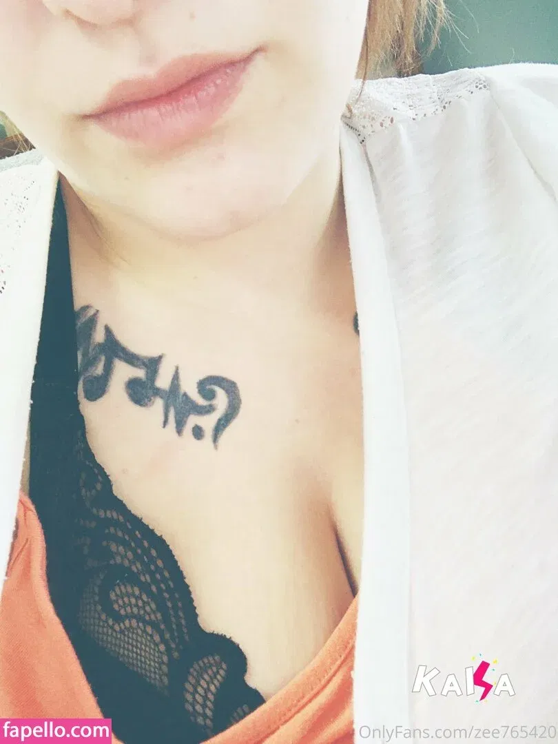 zee765420 Onlyfans Photo Gallery 