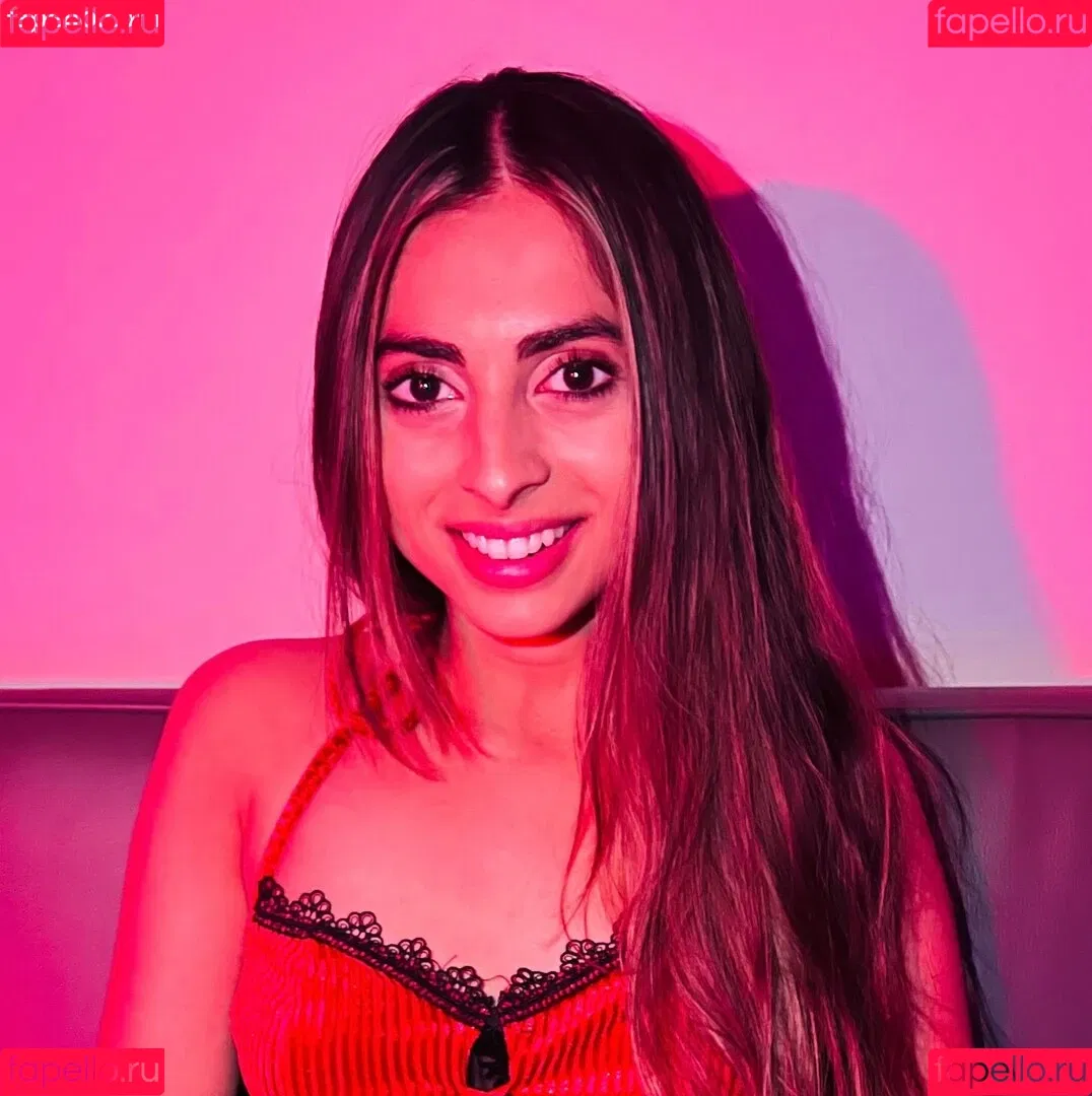Rani Kaur Onlyfans Photo Gallery 