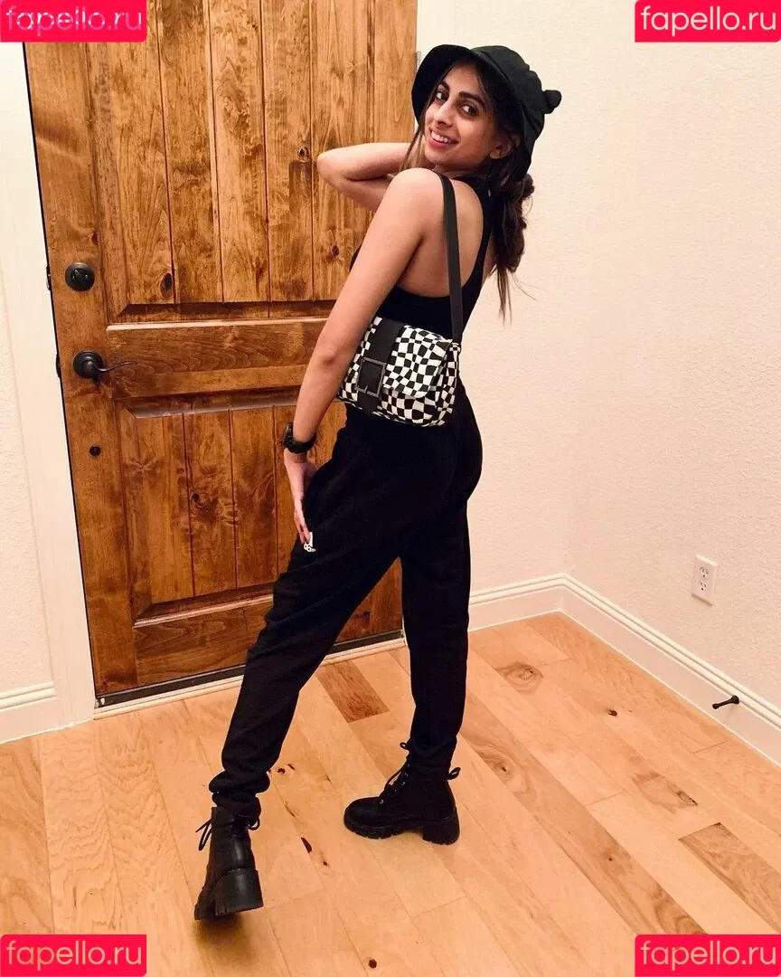 Rani Kaur Onlyfans Photo Gallery 