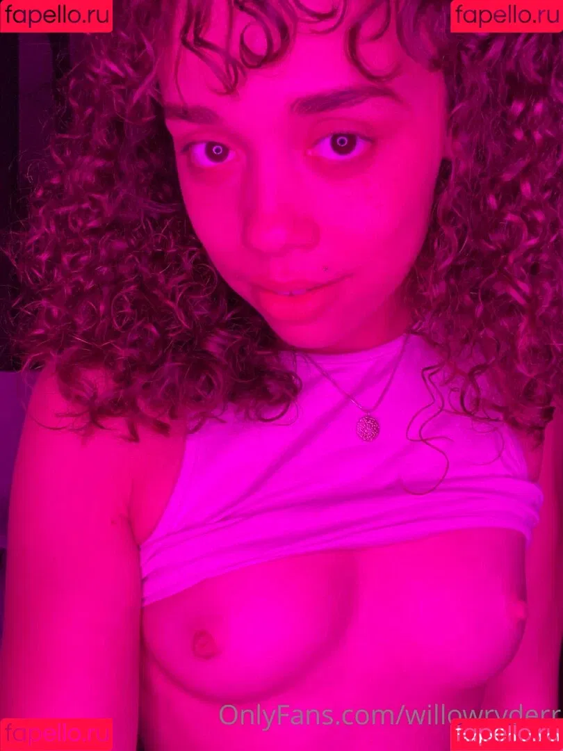 Willow Ryder Onlyfans Photo Gallery 
