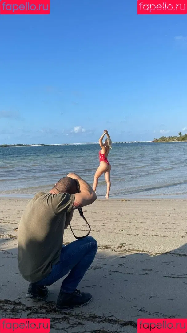 Paula Dinamicah Onlyfans Photo Gallery 