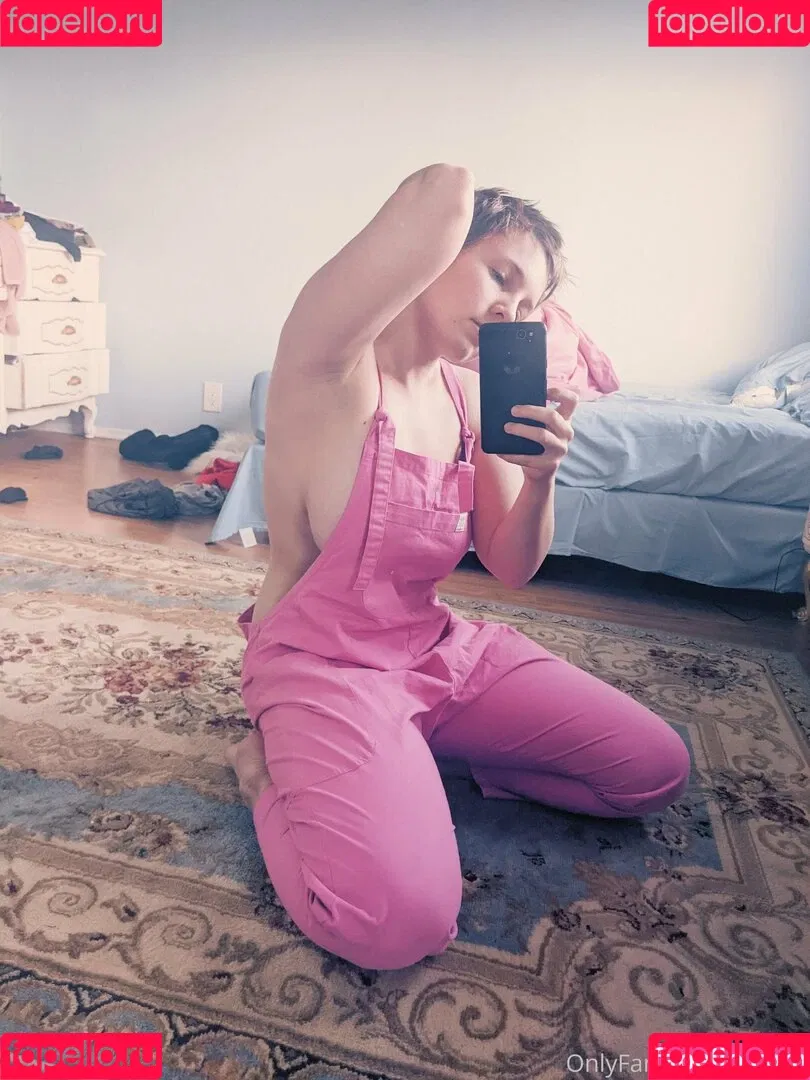 Simrell Onlyfans Photo Gallery 