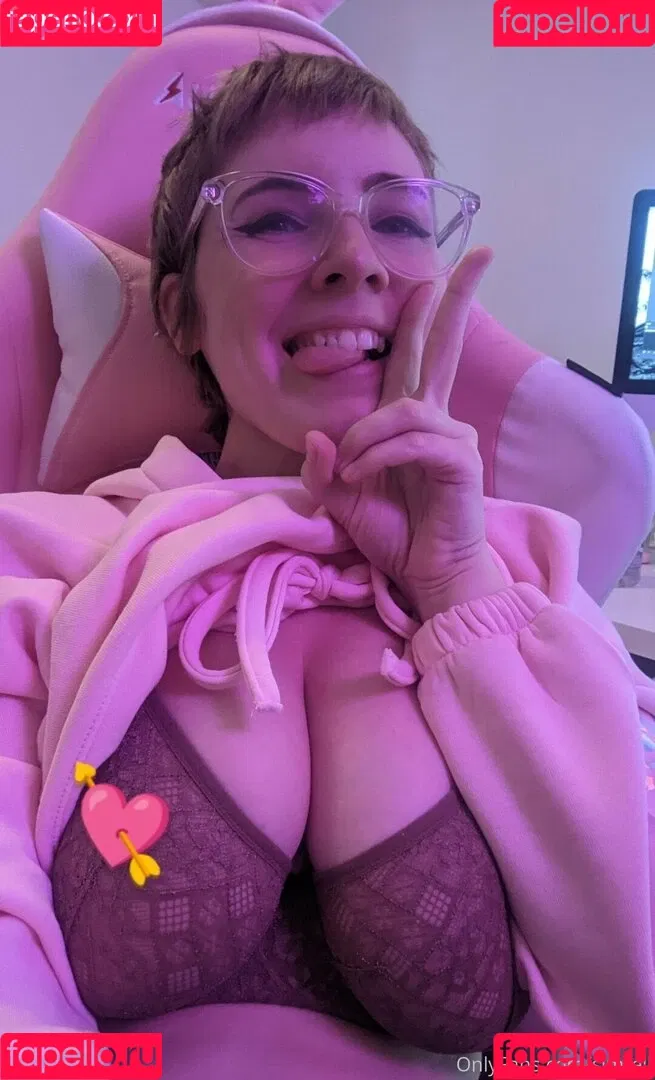Simrell Onlyfans Photo Gallery 