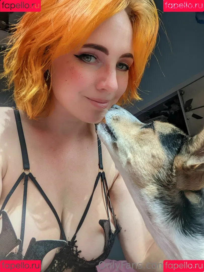Simrell Onlyfans Photo Gallery 