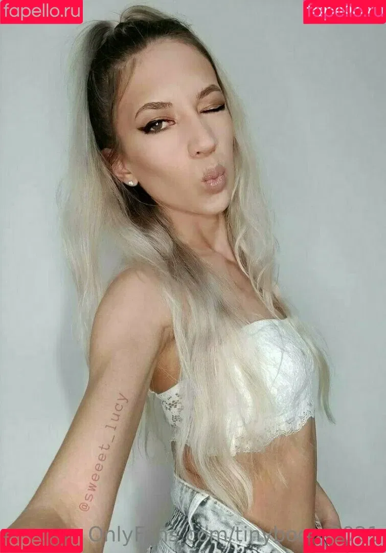 tinyboom2021 Onlyfans Photo Gallery 
