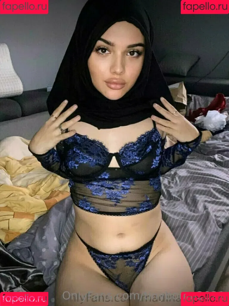 tinyboom2021 Onlyfans Photo Gallery 