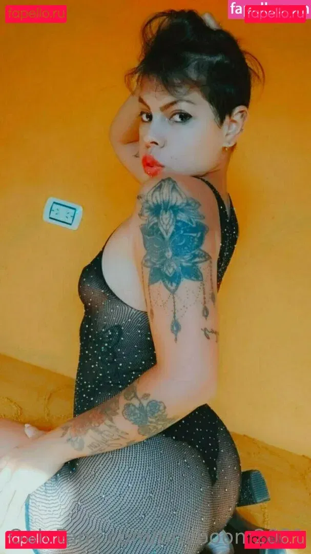 tinyboom2021 Onlyfans Photo Gallery 