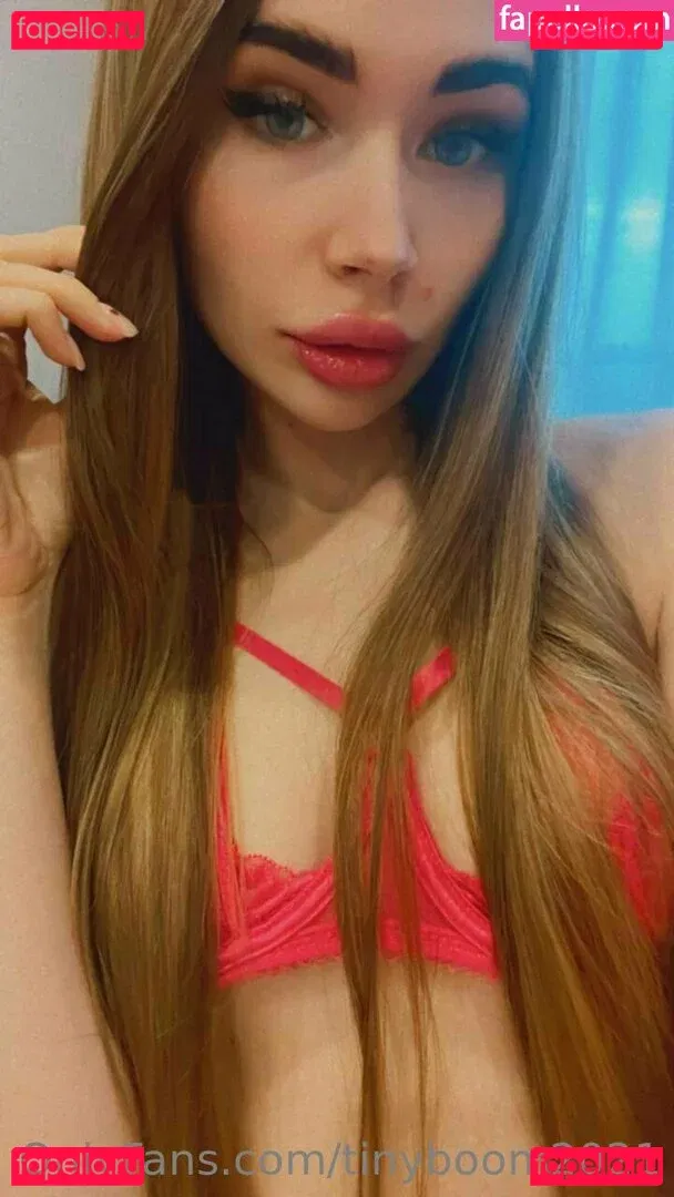 tinyboom2021 Onlyfans Photo Gallery 