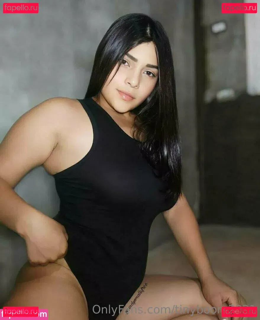 tinyboom2021 Onlyfans Photo Gallery 