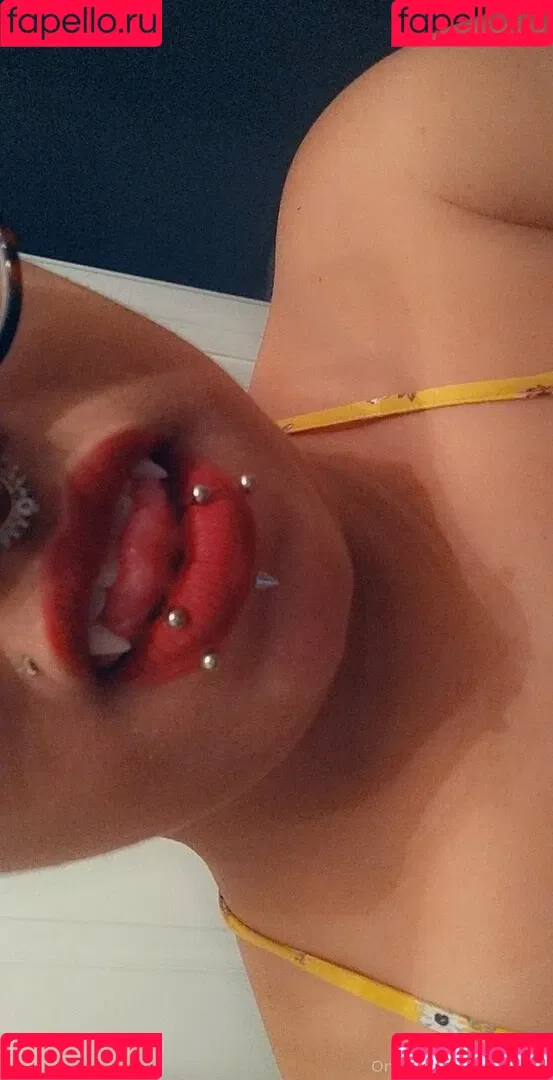 raeraejiggles Onlyfans Photo Gallery 