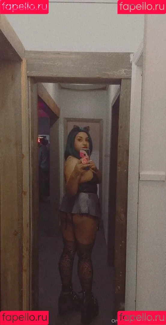 raeraejiggles Onlyfans Photo Gallery 