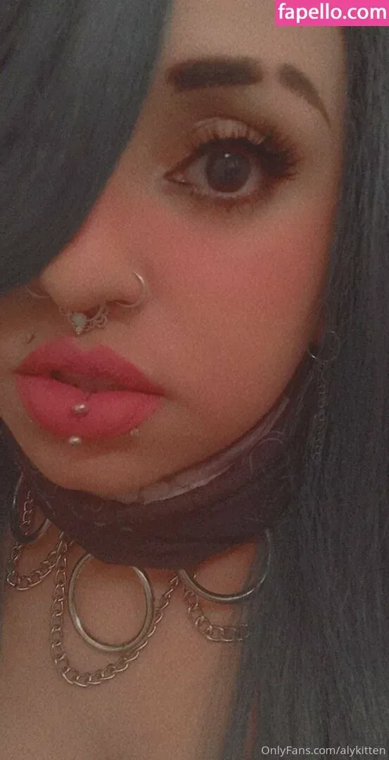 raeraejiggles Onlyfans Photo Gallery 