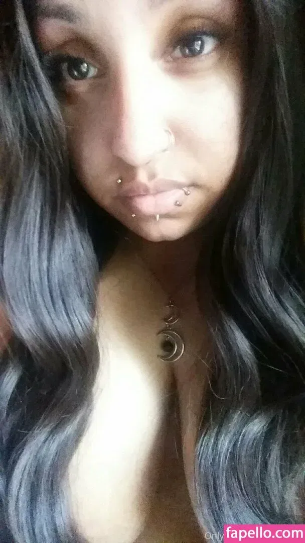 raeraejiggles Onlyfans Photo Gallery 