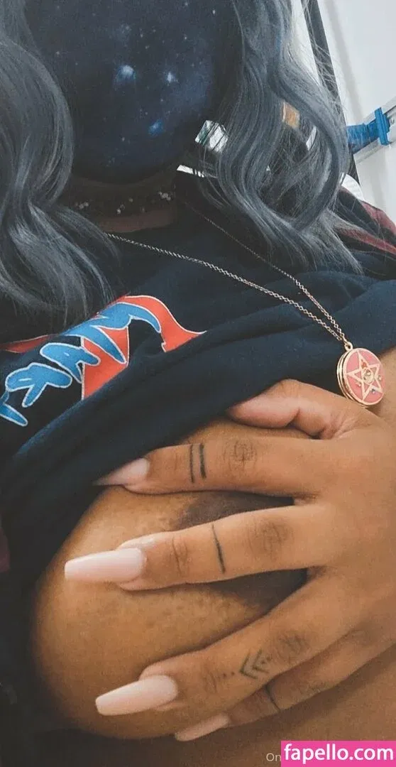 raeraejiggles Onlyfans Photo Gallery 