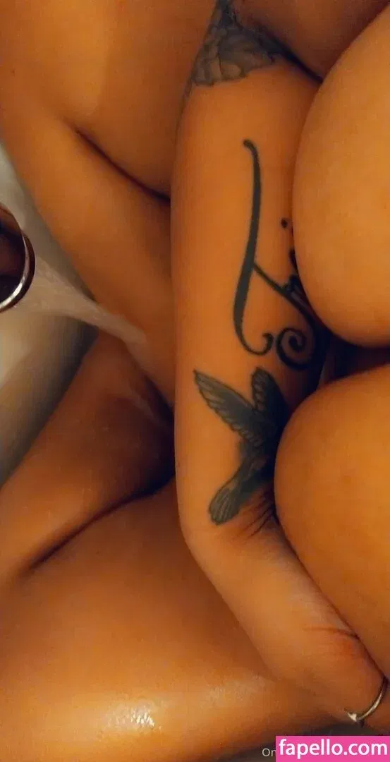 raeraejiggles Onlyfans Photo Gallery 