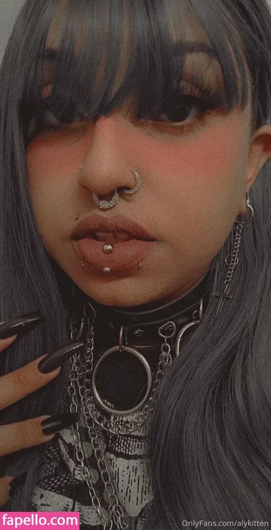 raeraejiggles Onlyfans Photo Gallery 