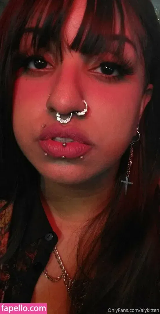 raeraejiggles Onlyfans Photo Gallery 