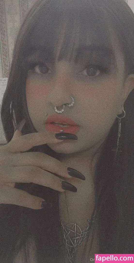 raeraejiggles Onlyfans Photo Gallery 