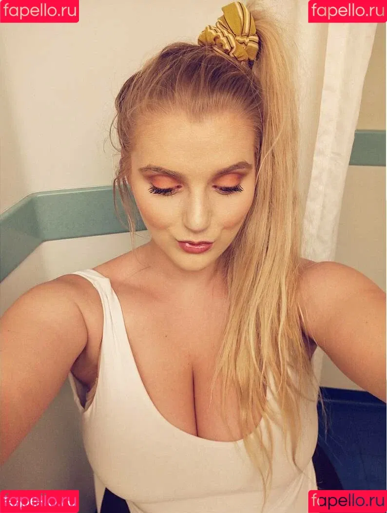 Casey Leigh Onlyfans Photo Gallery 