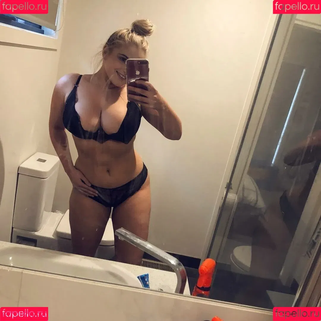 Casey Leigh Onlyfans Photo Gallery 