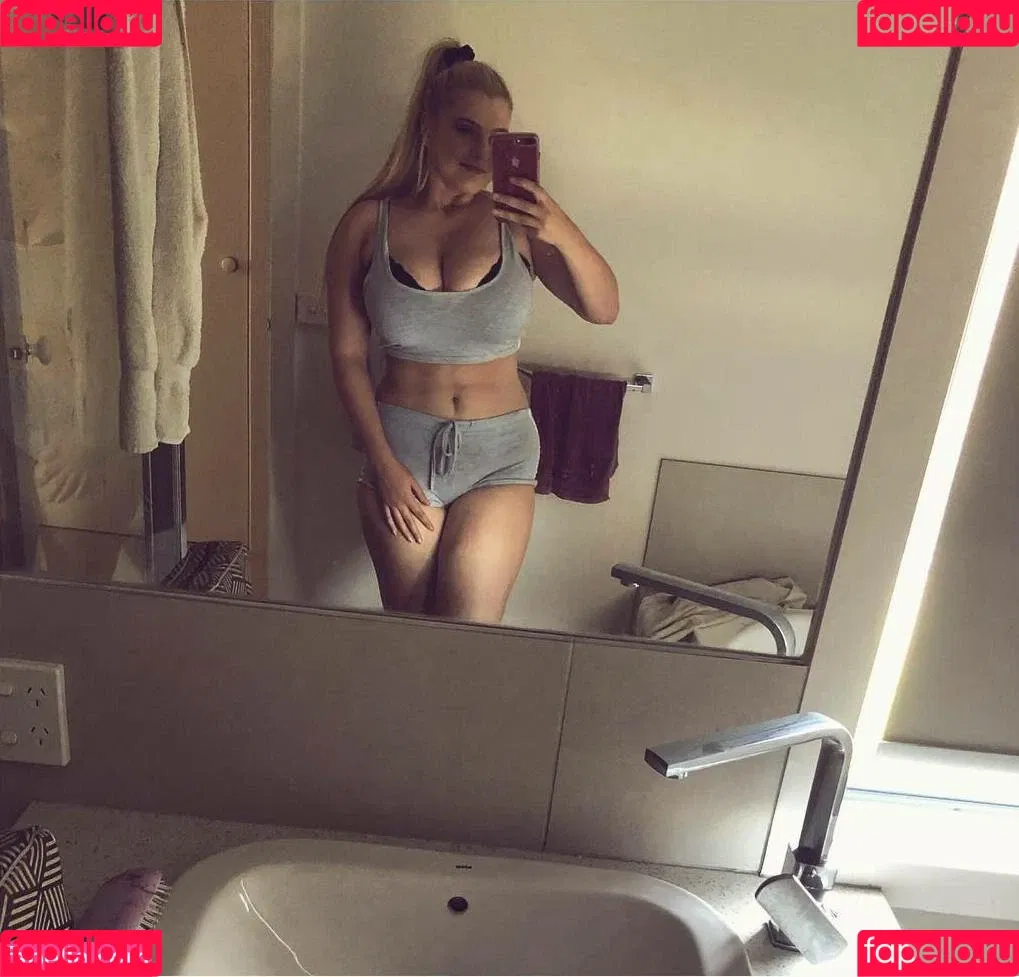 Casey Leigh Onlyfans Photo Gallery 