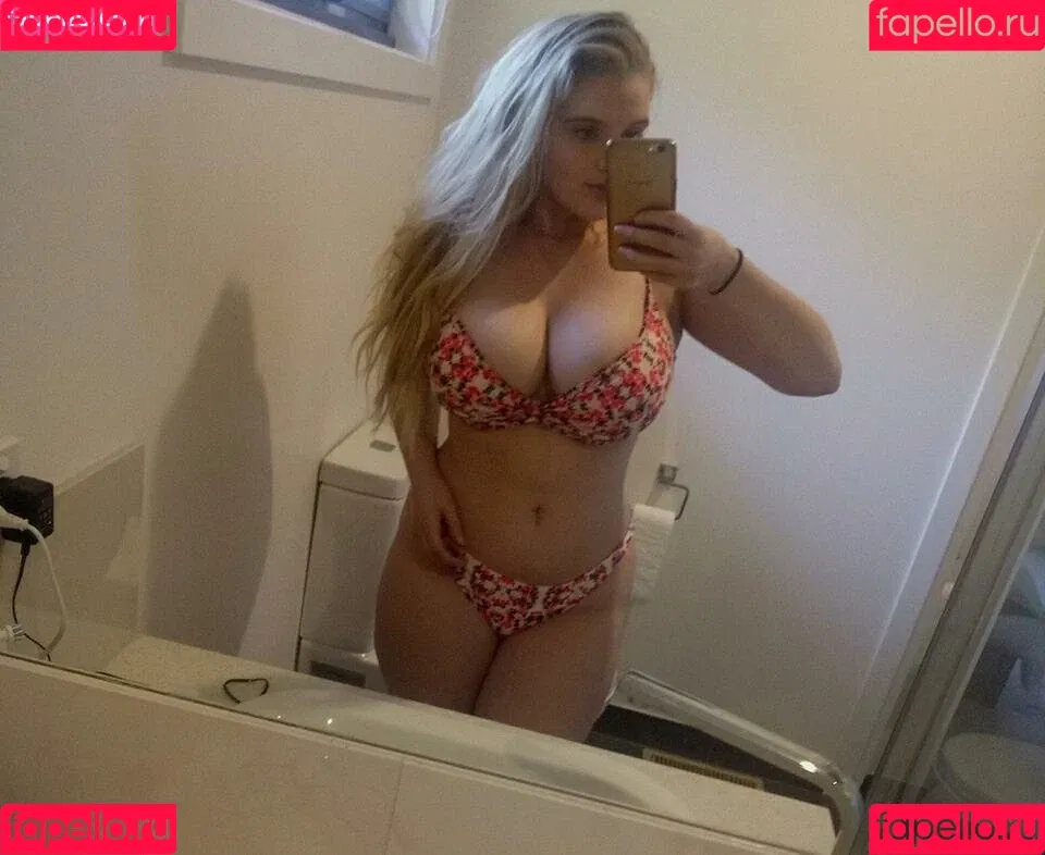 Casey Leigh Onlyfans Photo Gallery 