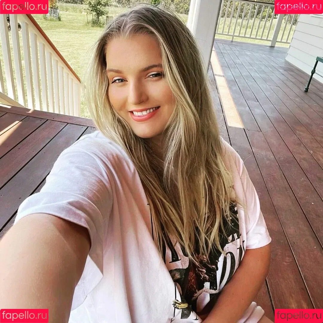 Casey Leigh Onlyfans Photo Gallery 