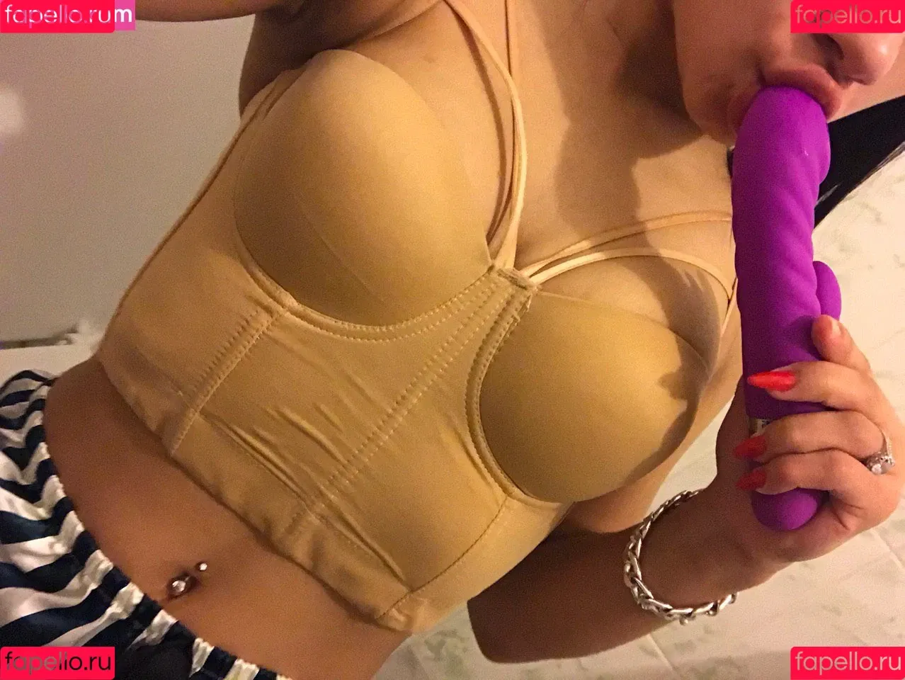 Anna Mukydza Onlyfans Photo Gallery 