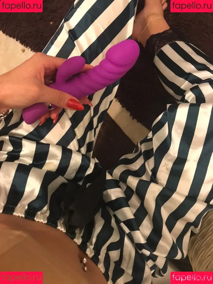 Anna Mukydza Onlyfans Photo Gallery 