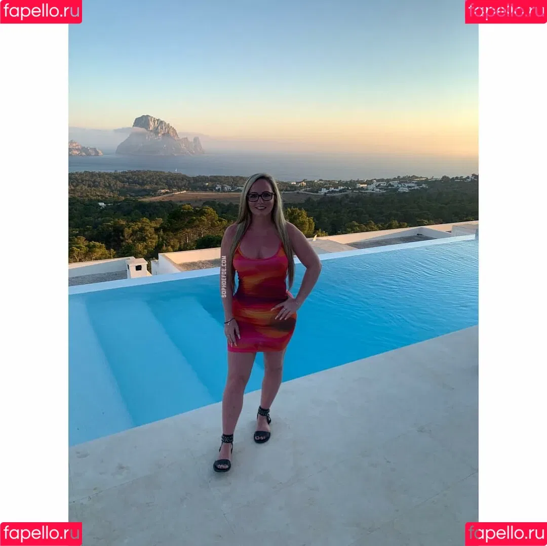 Sophie Defoe Onlyfans Photo Gallery 