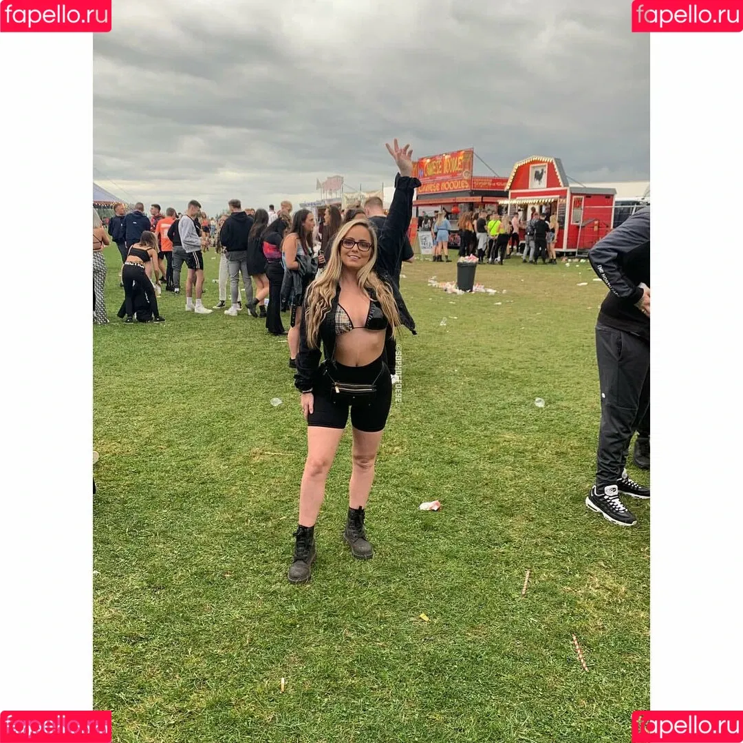 Sophie Defoe Onlyfans Photo Gallery 