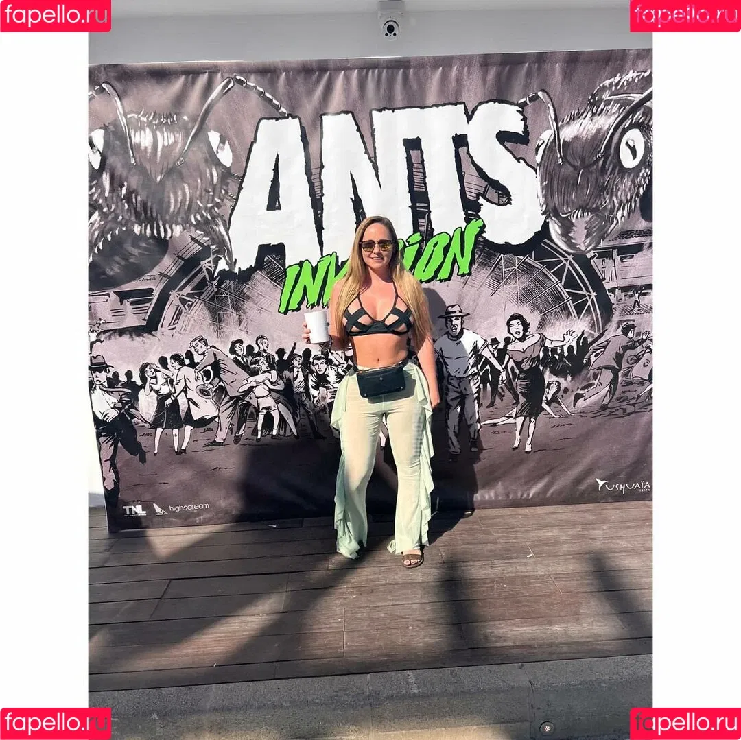 Sophie Defoe Onlyfans Photo Gallery 
