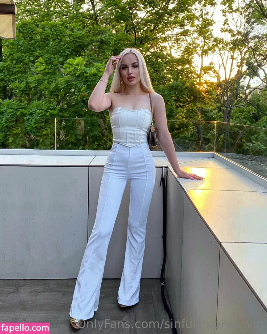 sinful_monro_vip Onlyfans Photo Gallery 